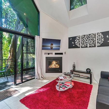 Chalet On Gallery Walk - King Bed, Spa, Fireplace, Wifi & Netflix, Linger A While Mount Tamborine Eksteriør billede